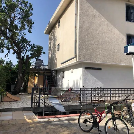 Surf House Villa Rose I Po3A L-2